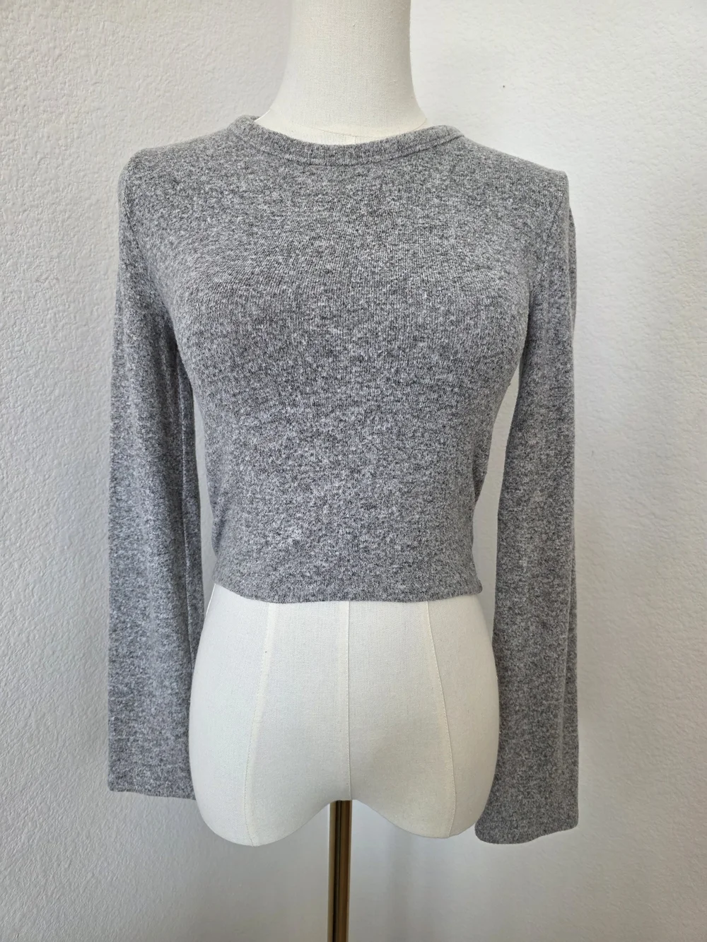 Zara Super Soft Heather Gray Long Sleeve Crop Top Crewneck Knit Top